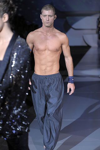 Emporio Armani / - 2009